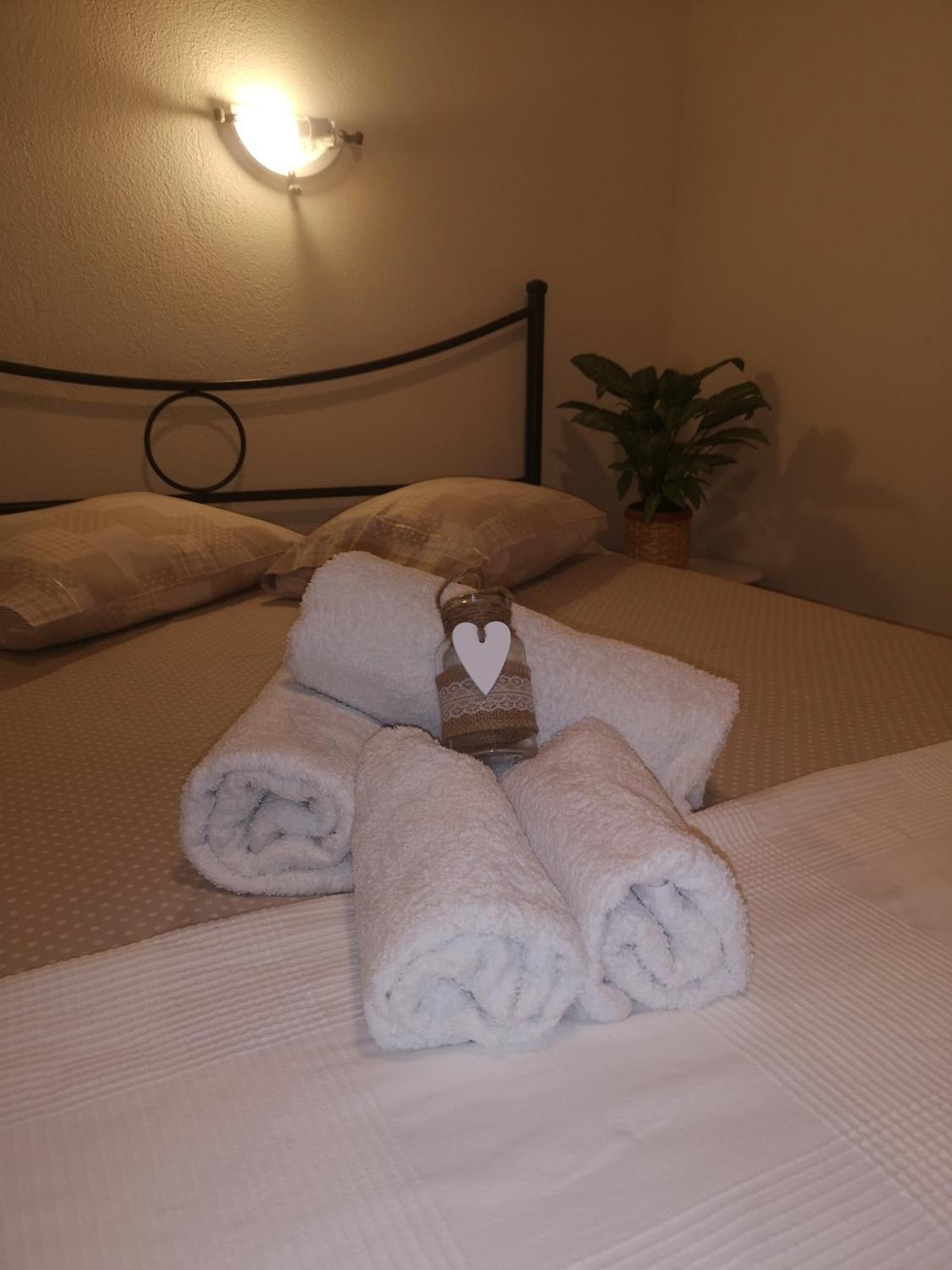 Makis Nest Apart-Hotel Vourvourou Luaran gambar